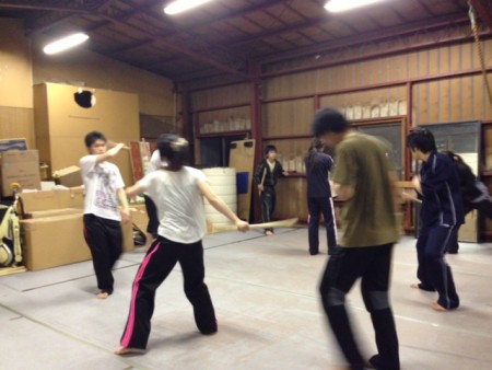 シングルカリ練習中